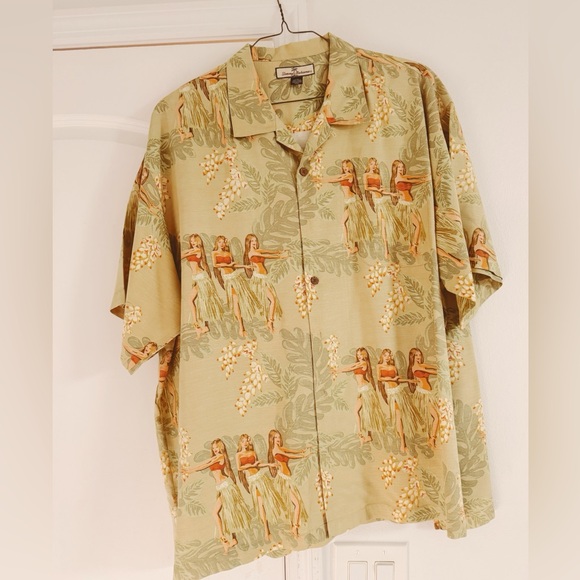 Tommy Bahama Other - Tommy Bahama, Vintage Olive Hula Dancer Shirt